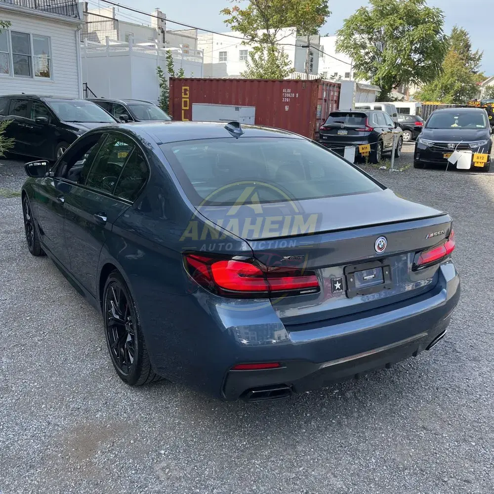 2023 BMW 5-Series M550xi