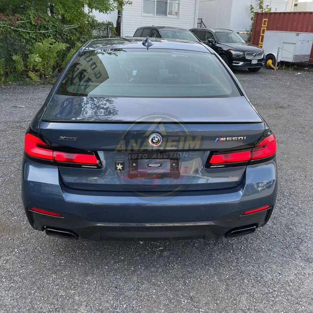 2023 BMW 5-Series M550xi