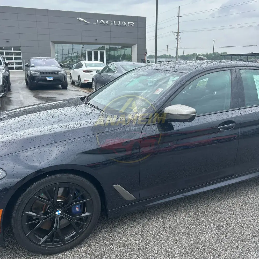 2023 BMW 5-Series M550xi