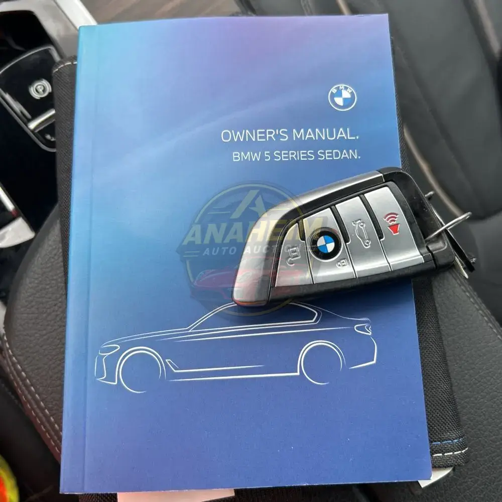 2023 BMW 5-Series M550xi