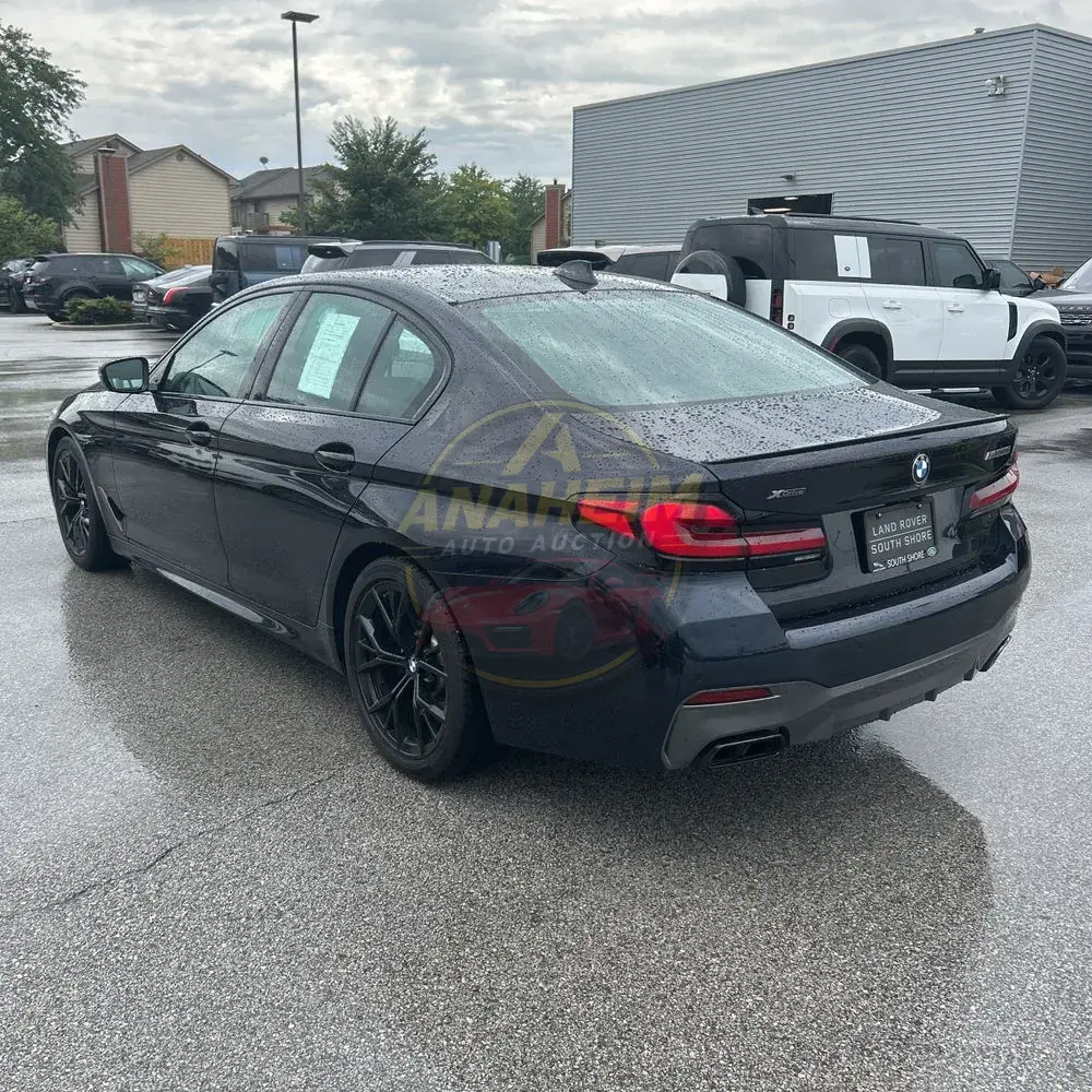 2023 BMW 5-Series M550xi