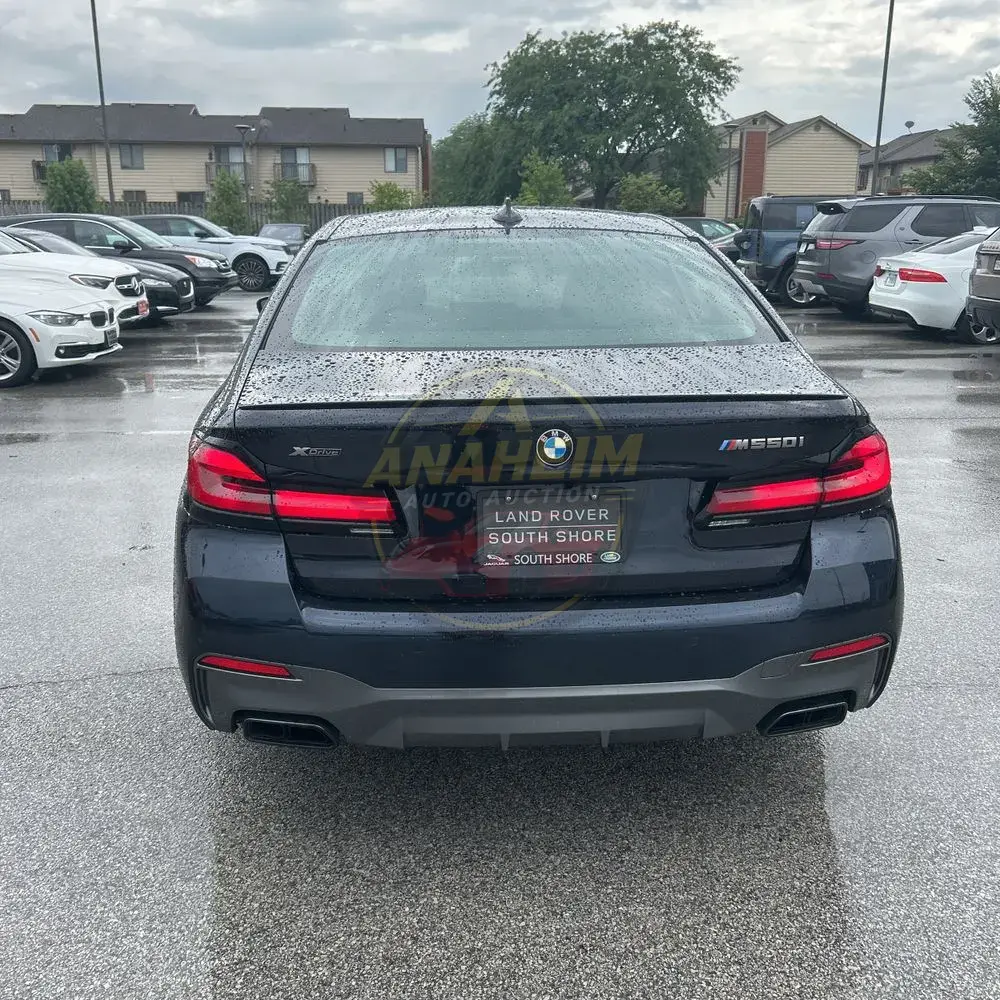 2023 BMW 5-Series M550xi