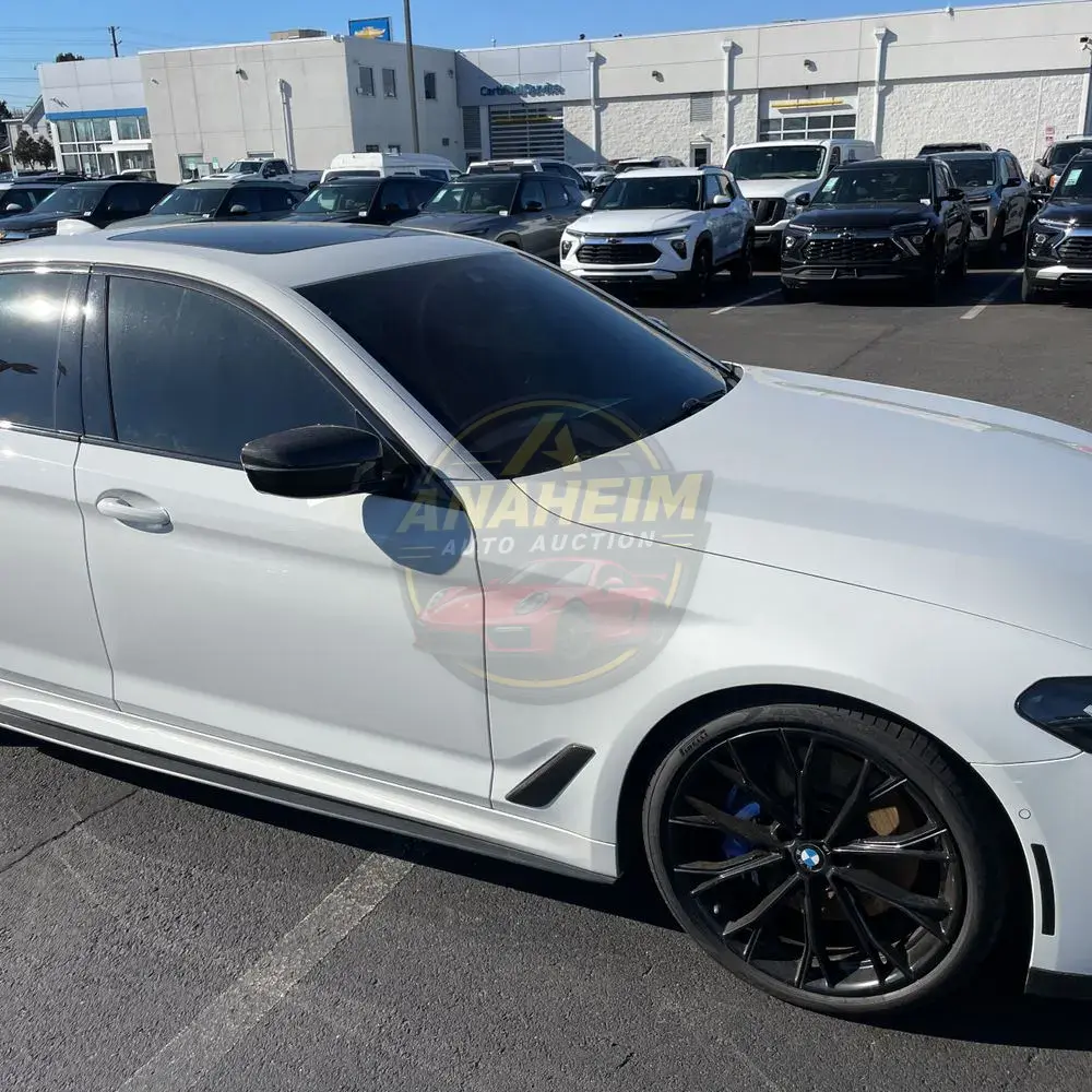 2022 BMW 5-Series M550xi