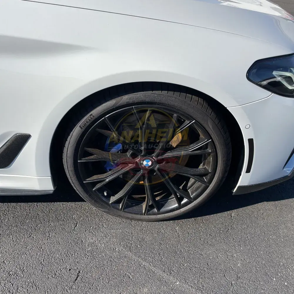 2022 BMW 5-Series M550xi