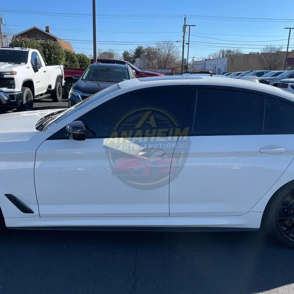 2022 BMW 5-Series M550xi