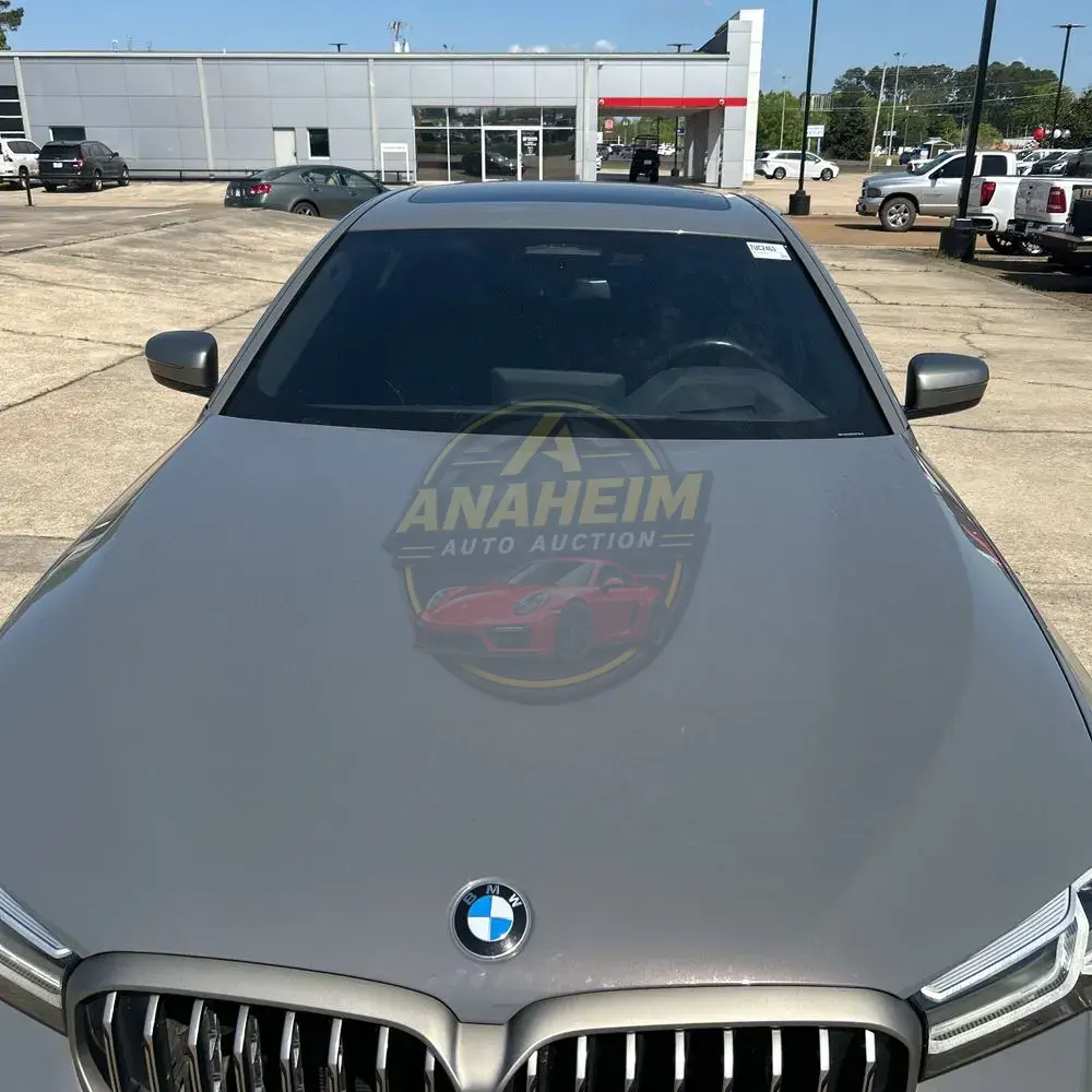 2022 BMW 5-Series M550xi