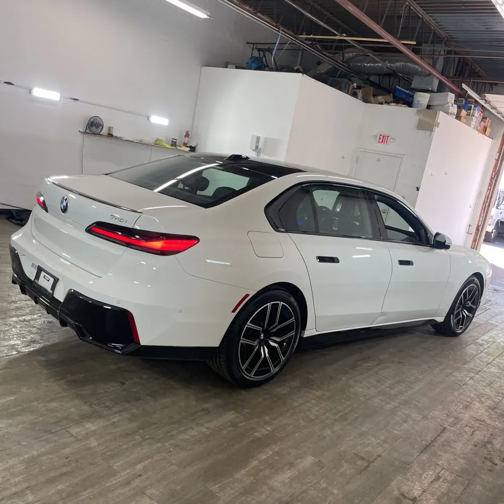 2023 BMW 7 Series 740i