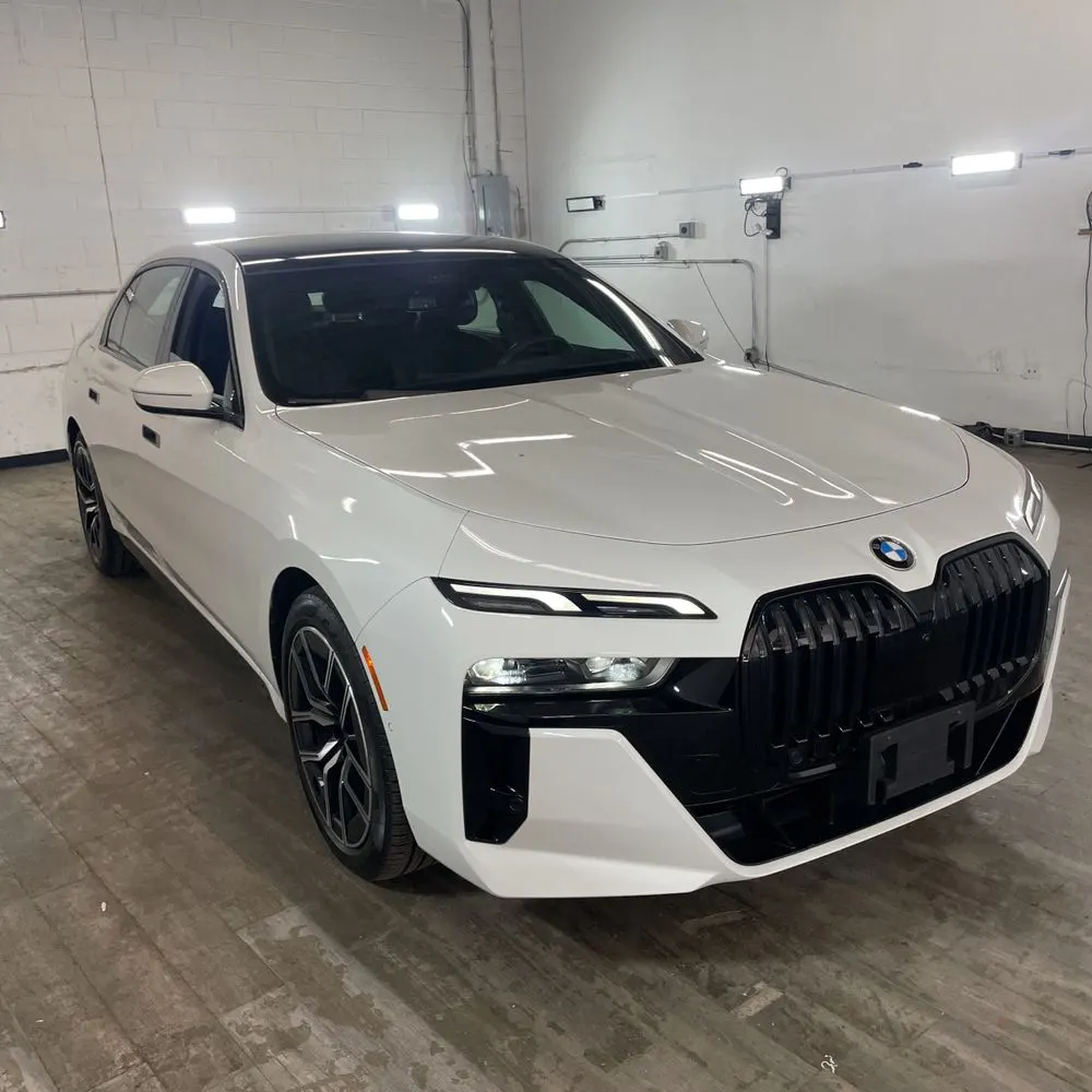2023 BMW 7 Series 740i