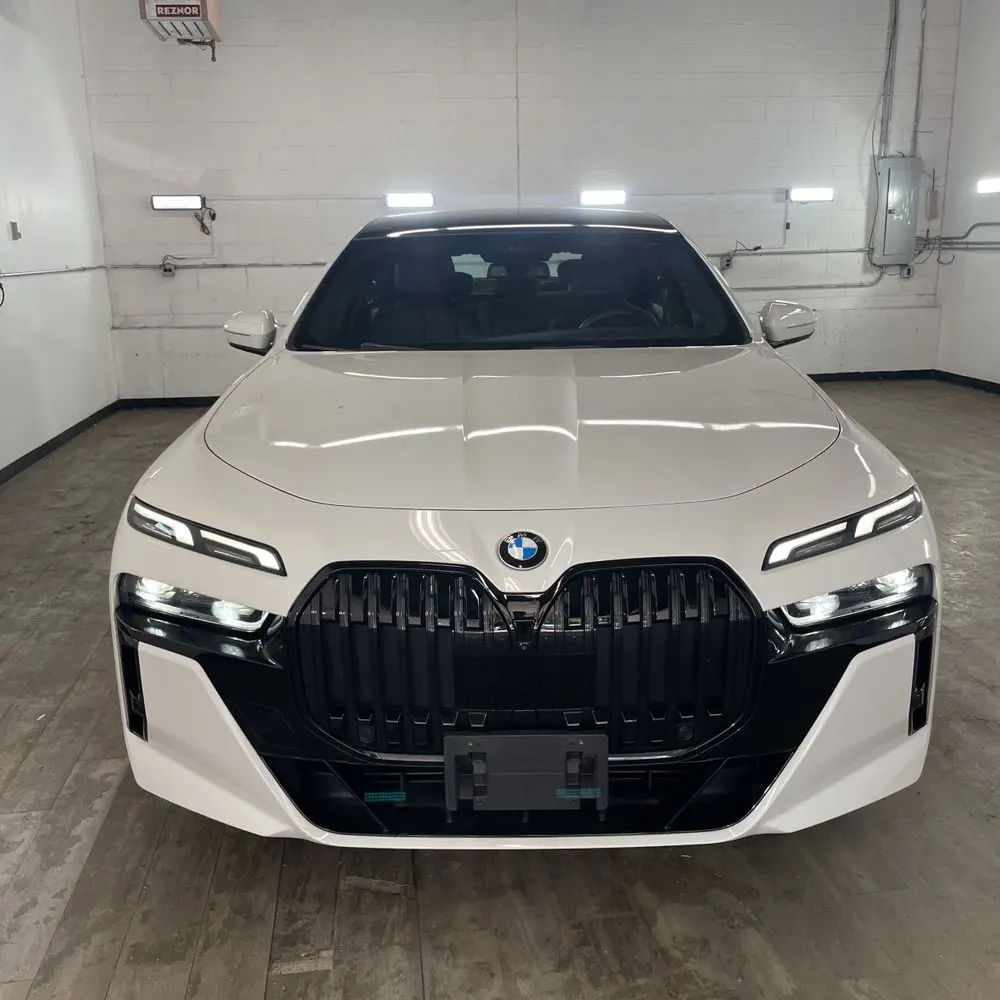 2023 BMW 7 Series 740i