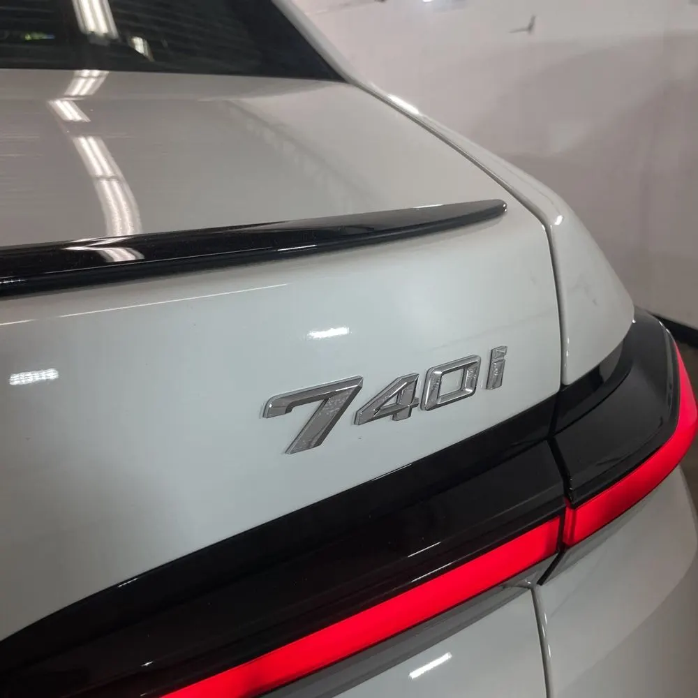2023 BMW 7 Series 740i