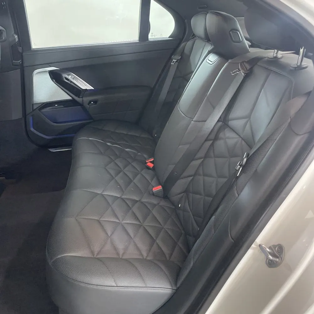 2023 BMW 7 Series 740i