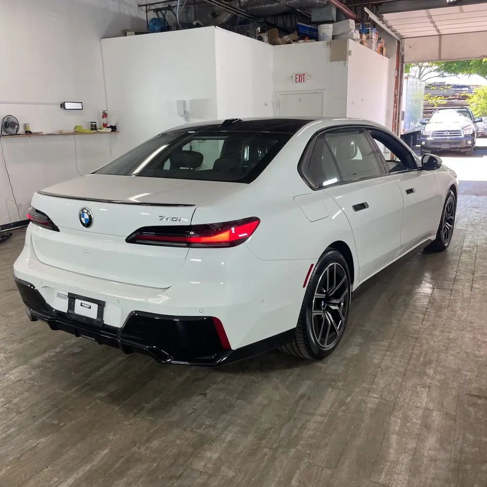 2023 BMW 7 Series 740i
