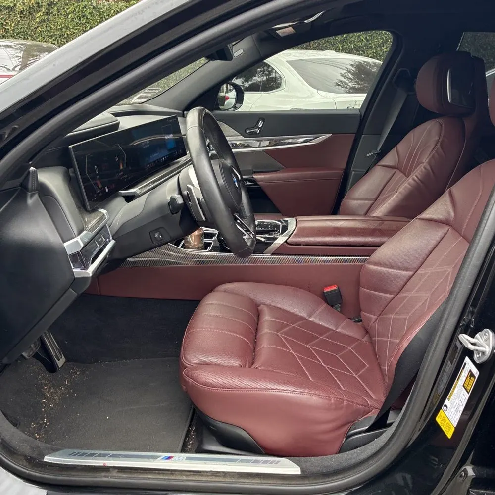 2023 BMW 7 Series 740i