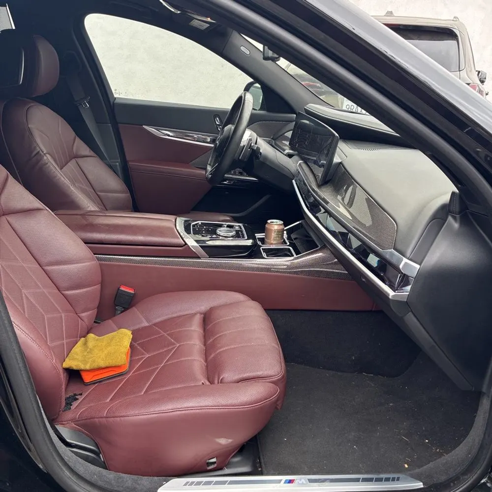2023 BMW 7 Series 740i