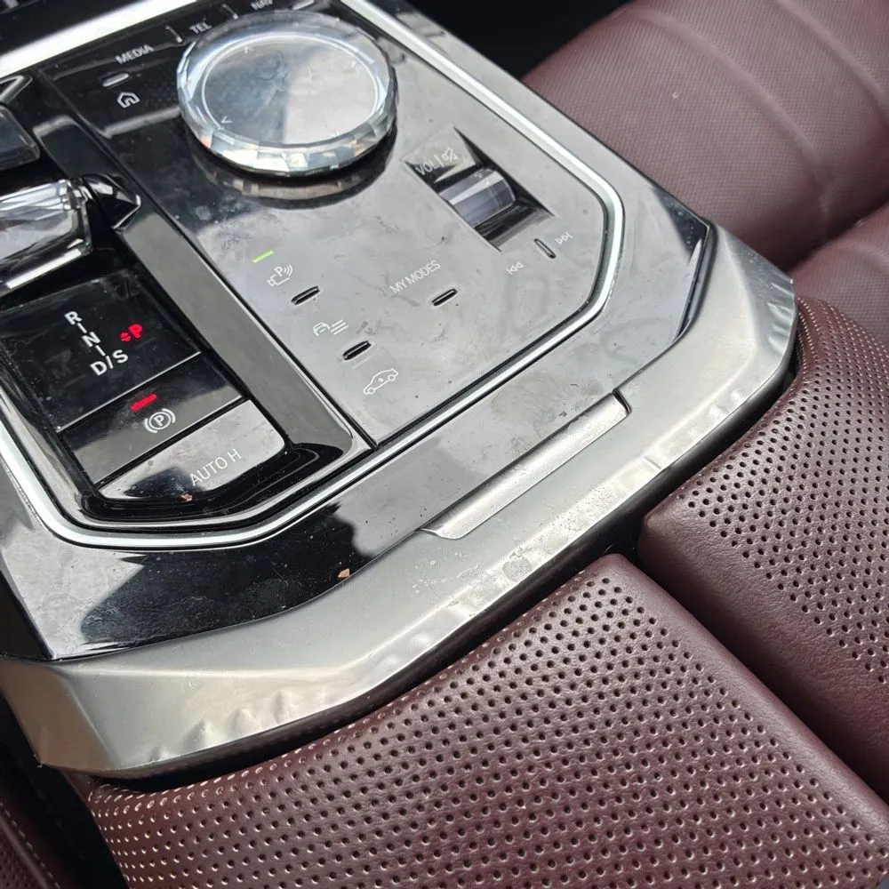 2023 BMW 7 Series 740i