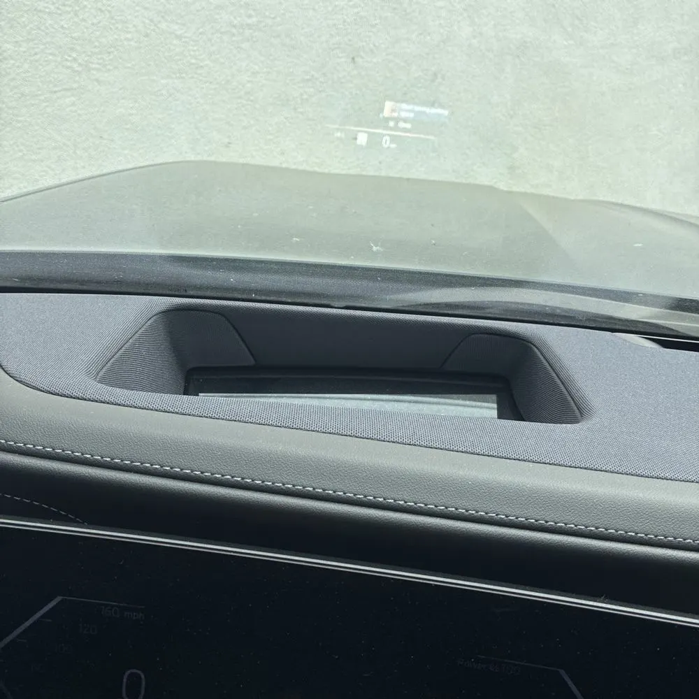 2023 BMW 7 Series 740i