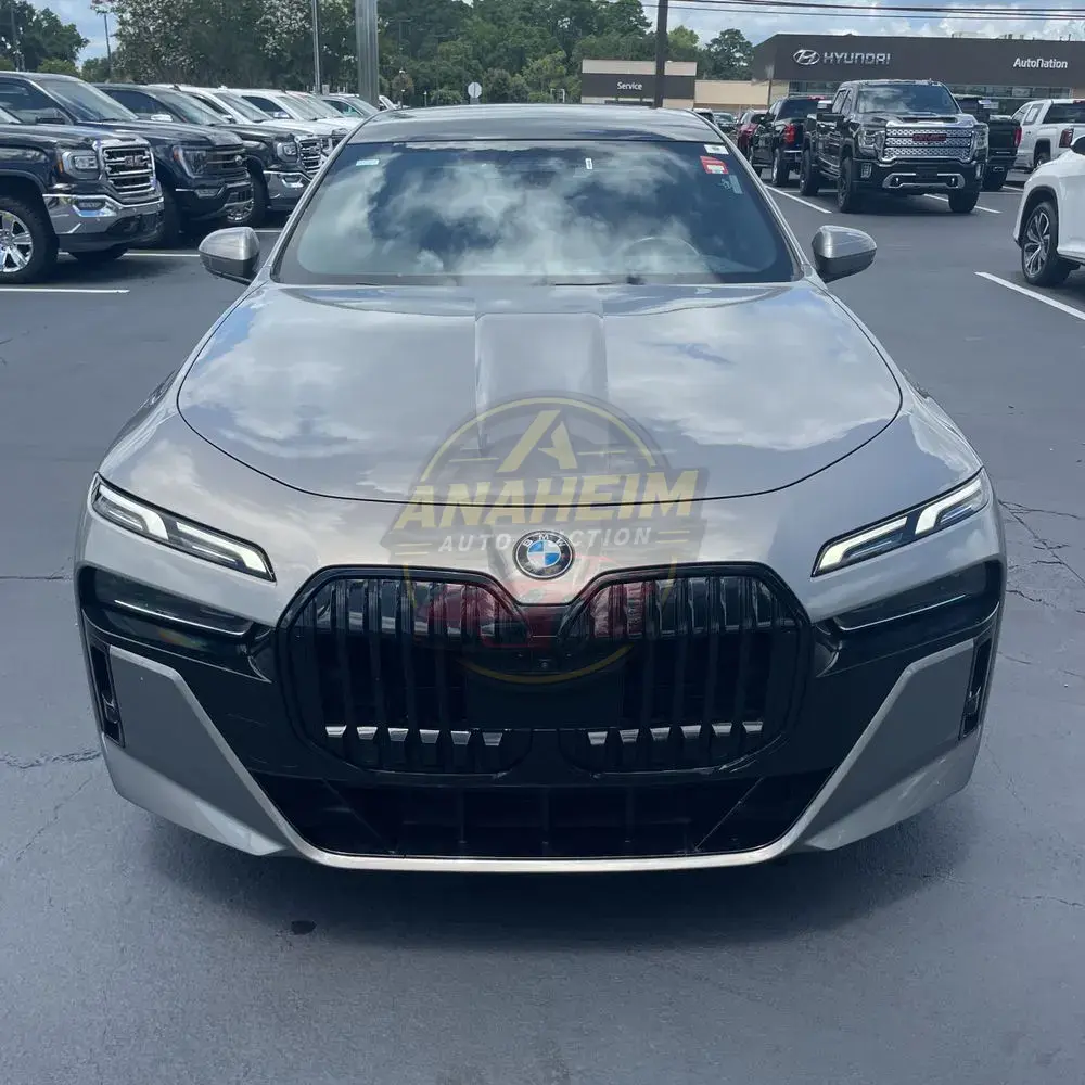 2023 BMW 7-Series 740i