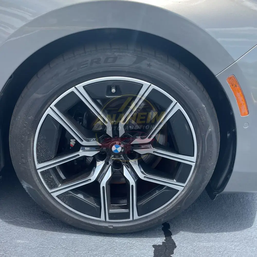 2023 BMW 7-Series 740i
