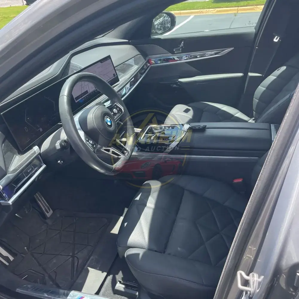 2023 BMW 7-Series 740i