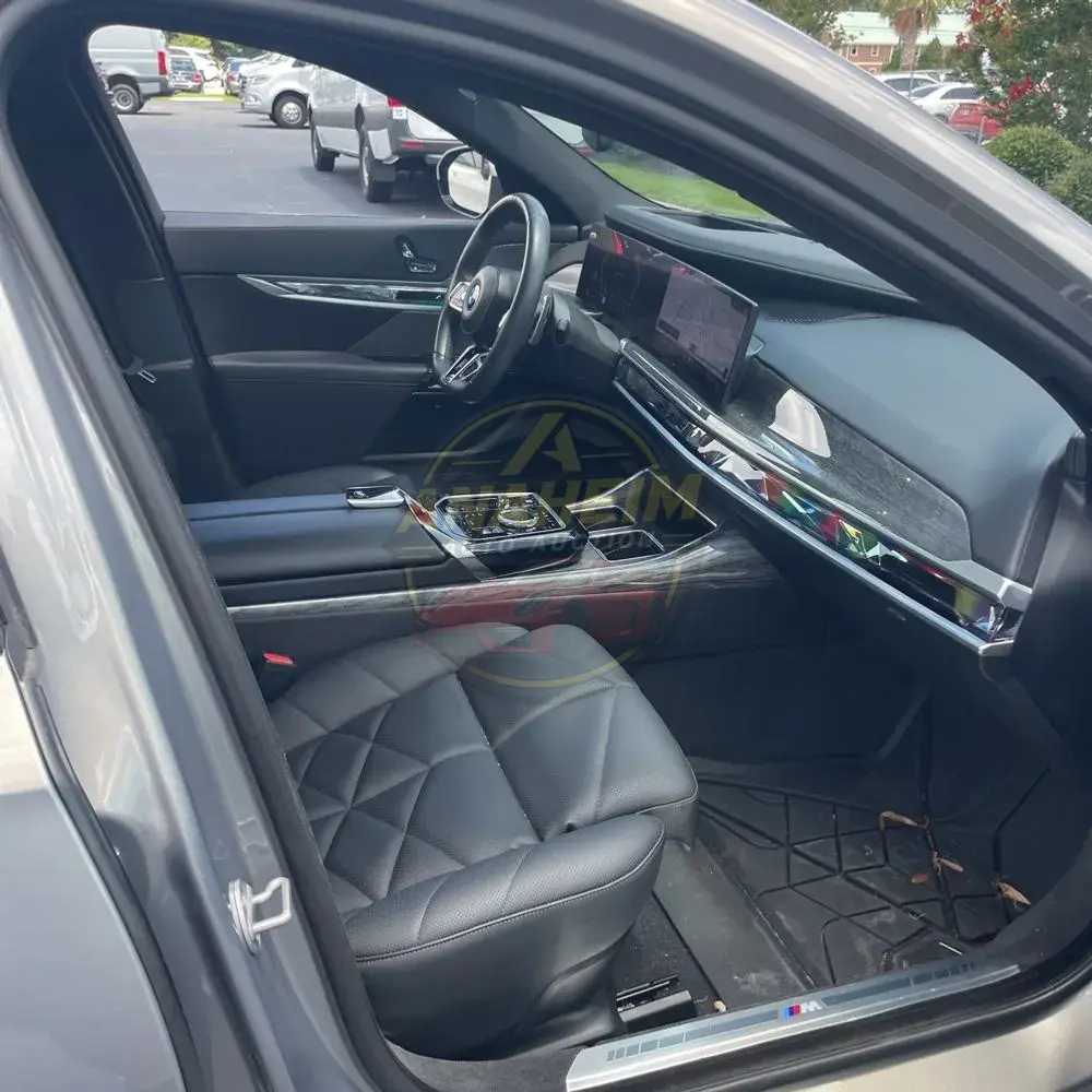 2023 BMW 7-Series 740i