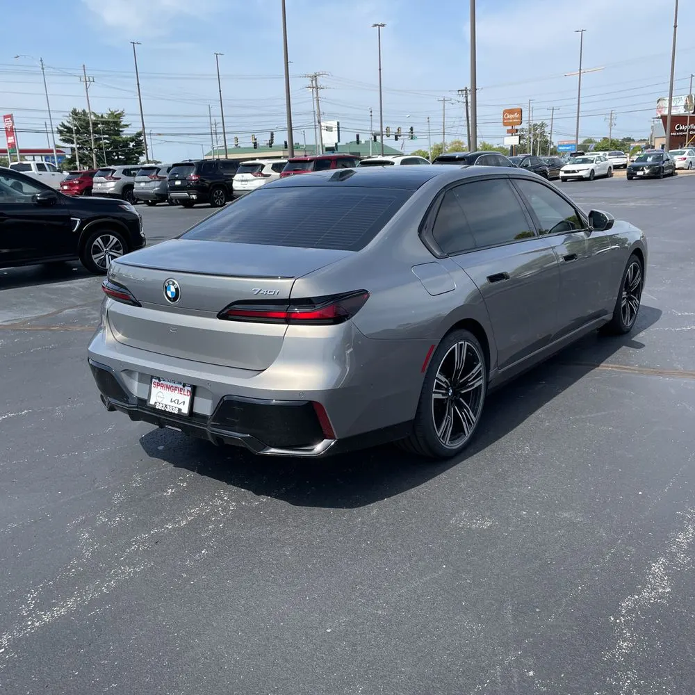 2024 BMW 7-Series 740i xDrive