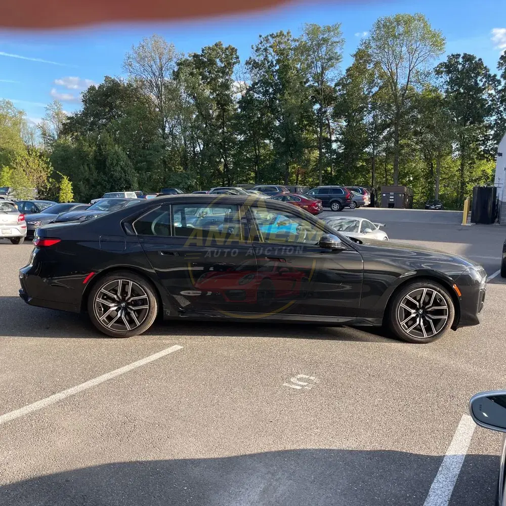 2023 BMW 7-Series 760xi