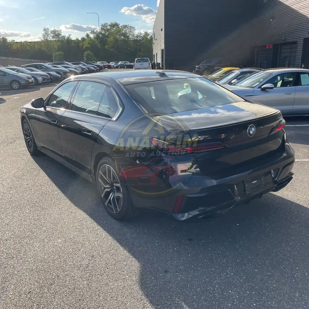 2023 BMW 7-Series 760xi