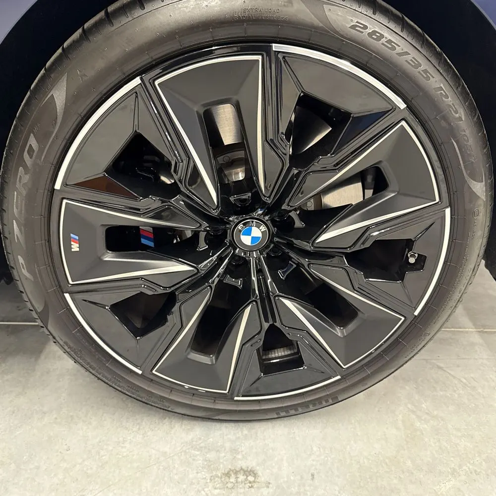 2025 BMW 7-Series 760i xDrive