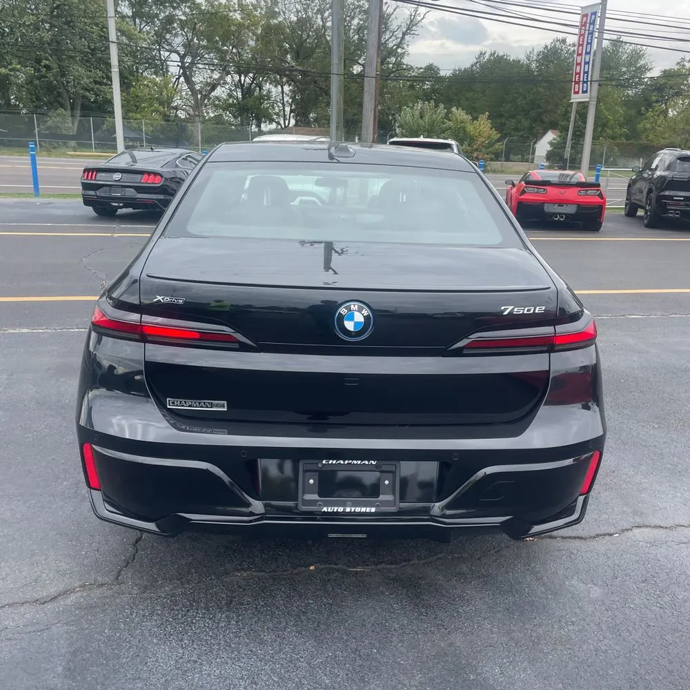 2024 BMW 7-Series 750e xDrive