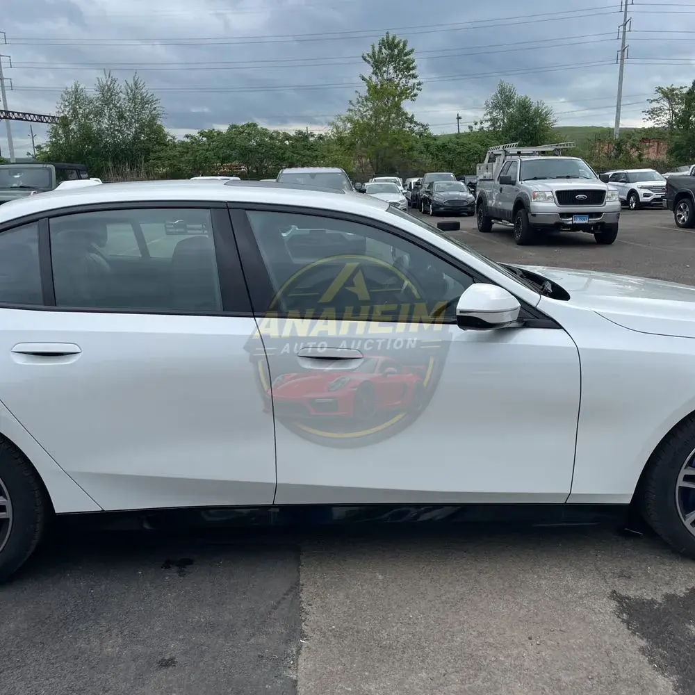 2025 BMW 5-Series 540i xDrive