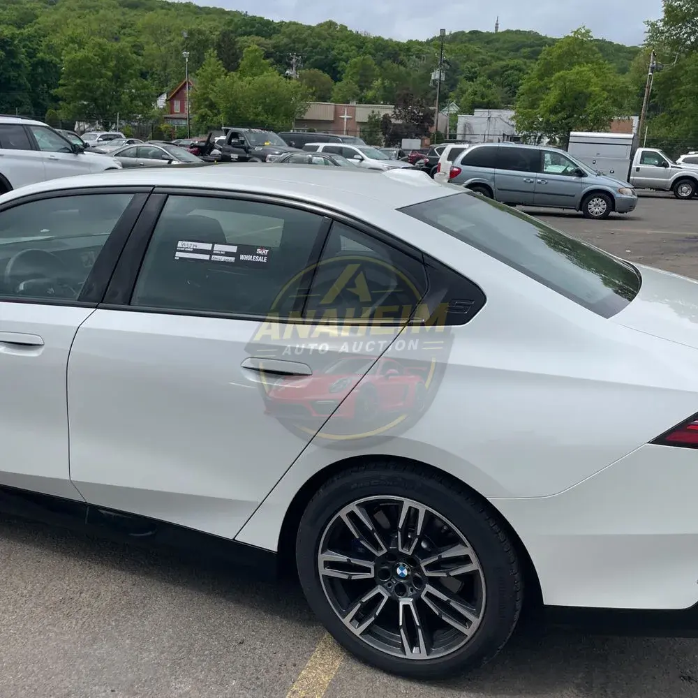 2025 BMW 5-Series 540i xDrive