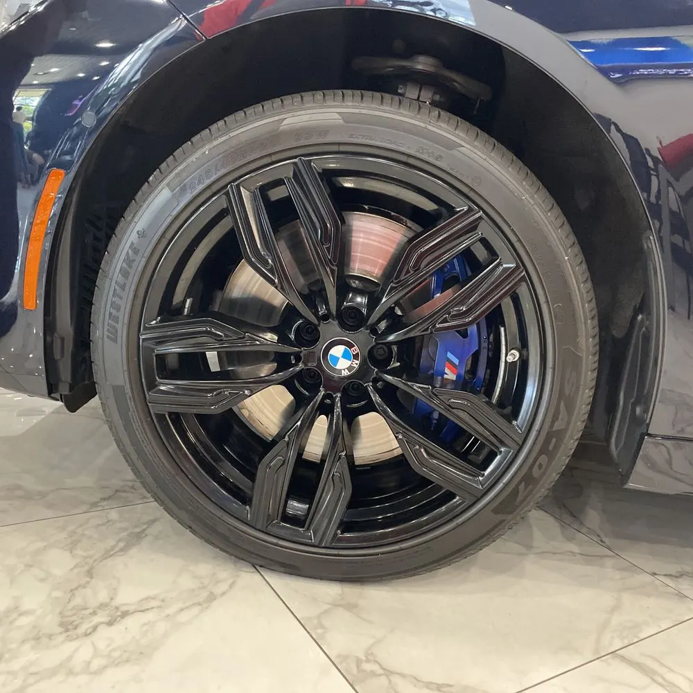 2022 BMW 7-Series M760xi