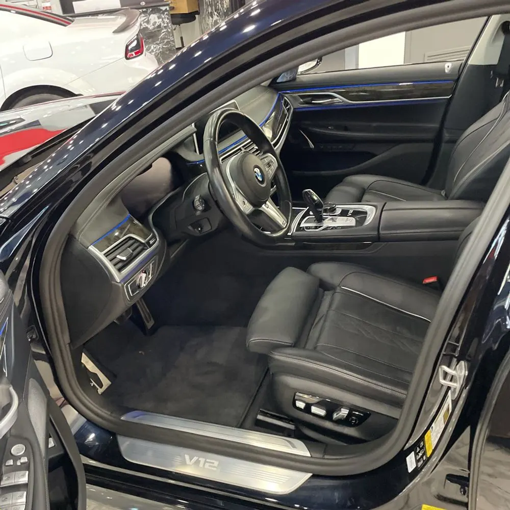 2022 BMW 7-Series M760xi