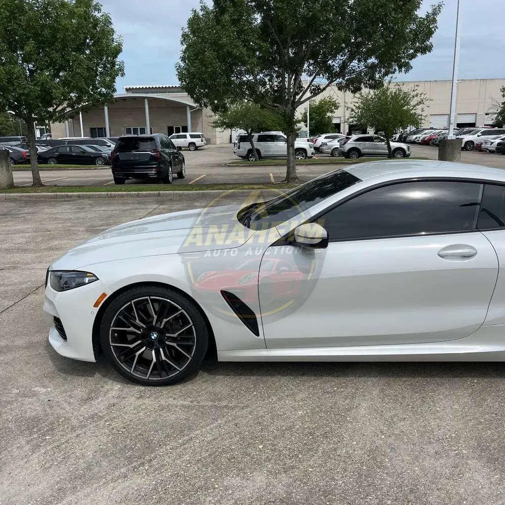 2025 BMW 8-Series 840i