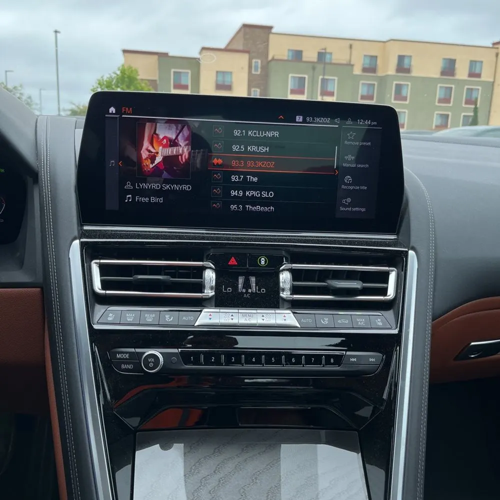 2023 BMW 8-Series 840i
