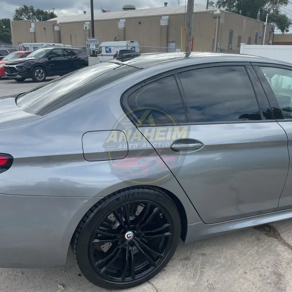 2023 BMW M5