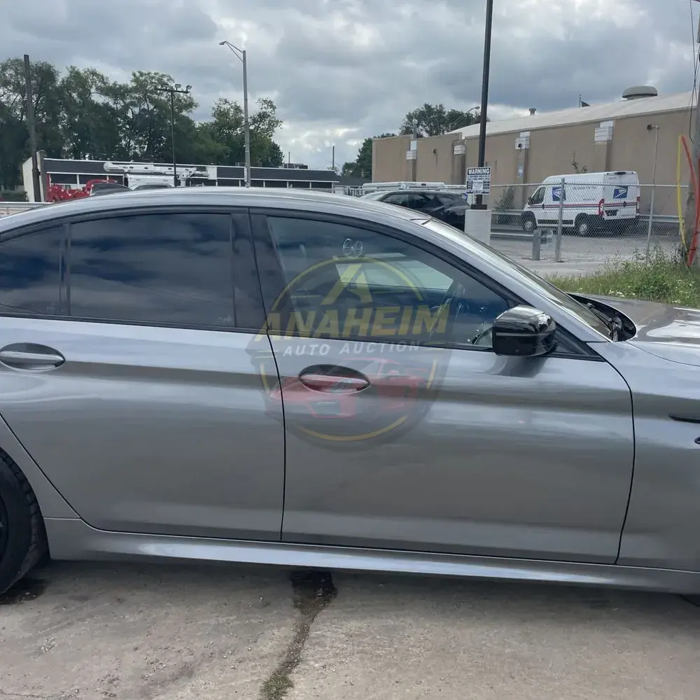 2023 BMW M5