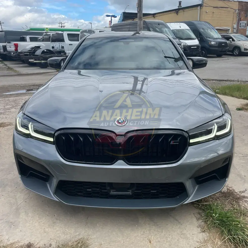2023 BMW M5
