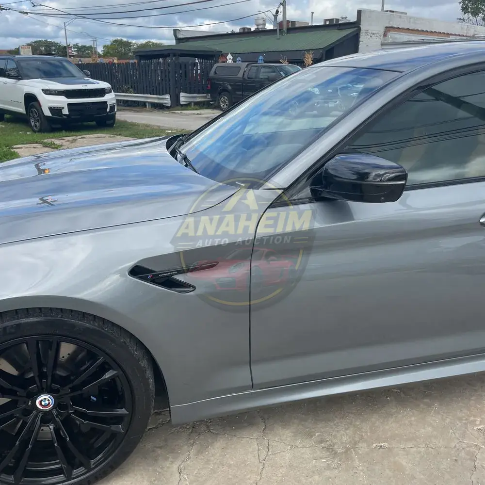 2023 BMW M5