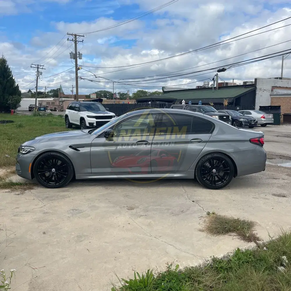 2023 BMW M5