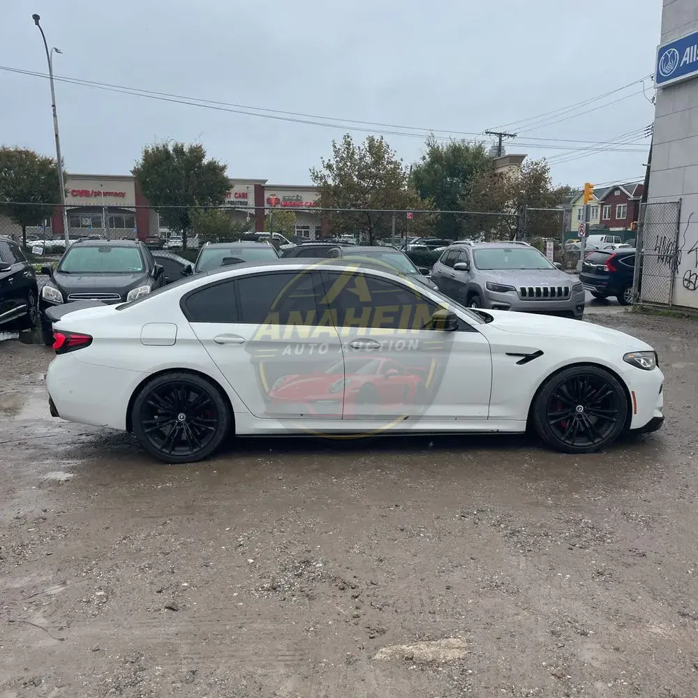 2023 BMW M5