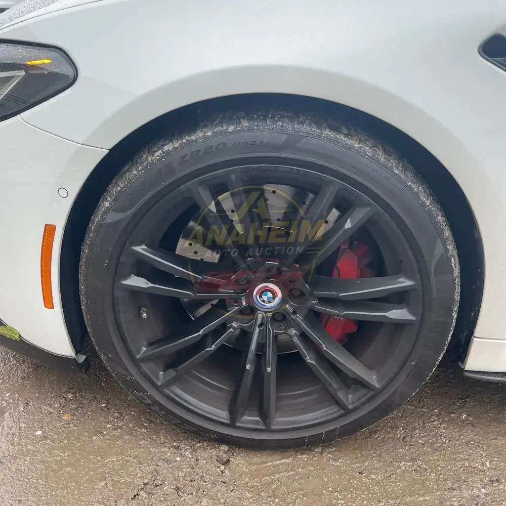 2023 BMW M5