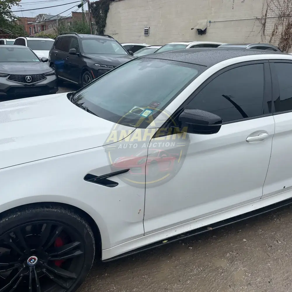 2023 BMW M5