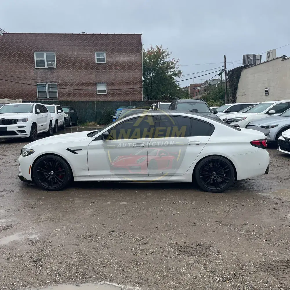 2023 BMW M5