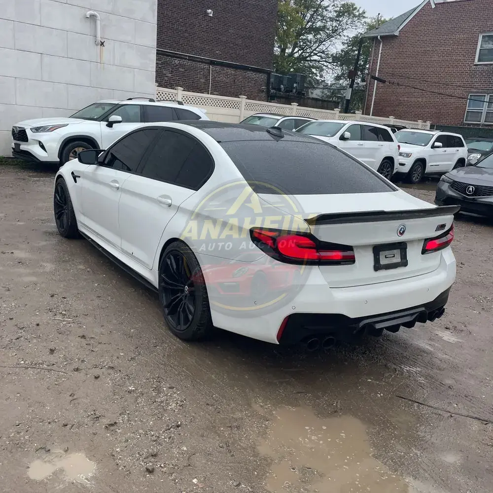 2023 BMW M5