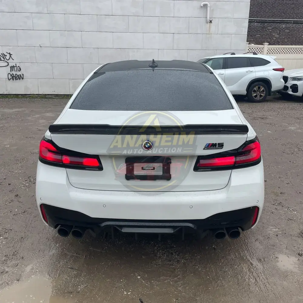 2023 BMW M5