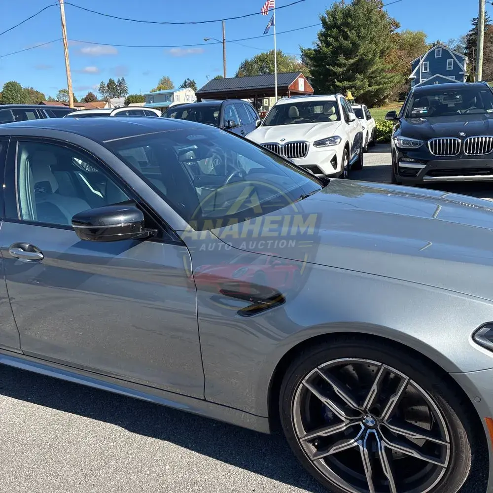 2023 BMW M5