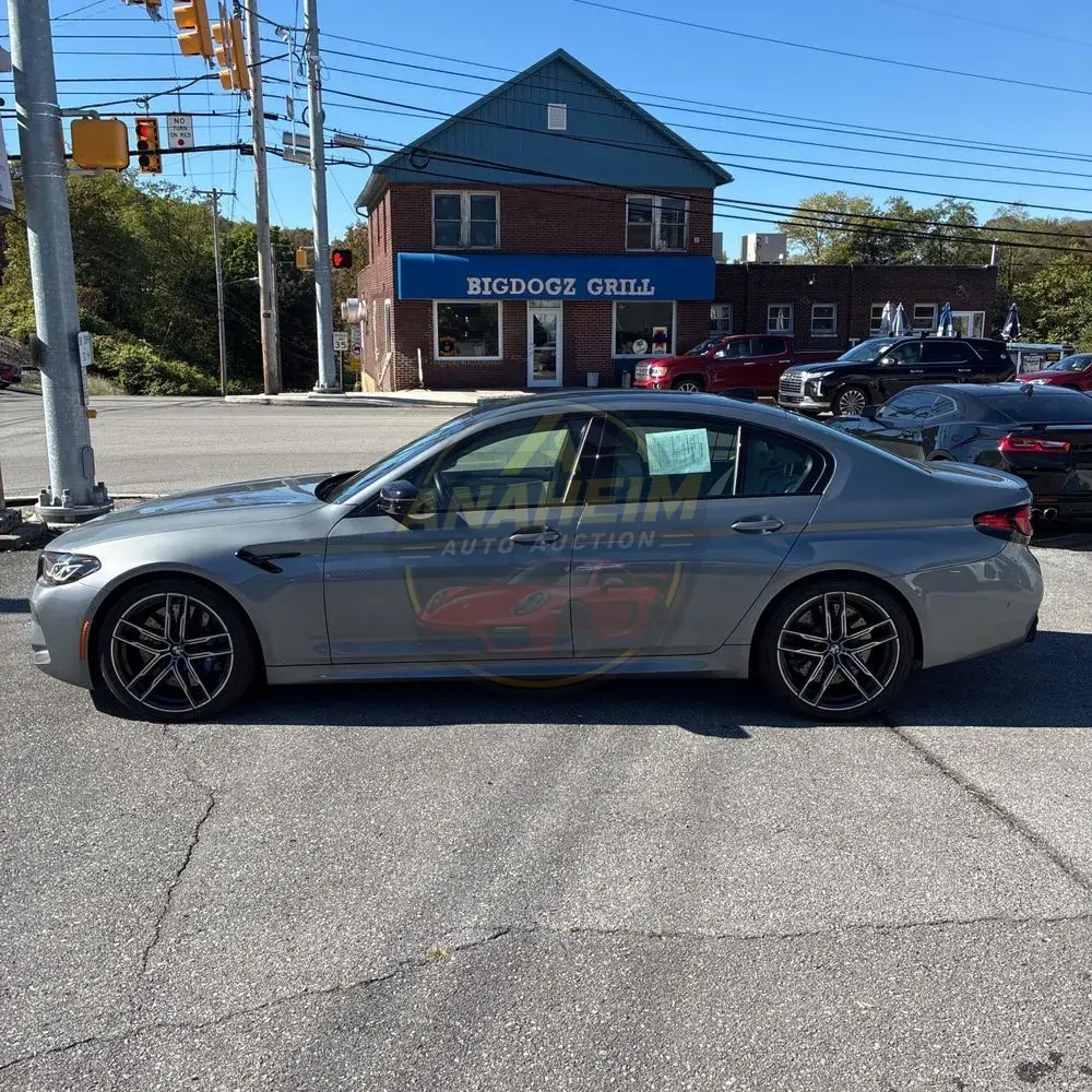 2023 BMW M5