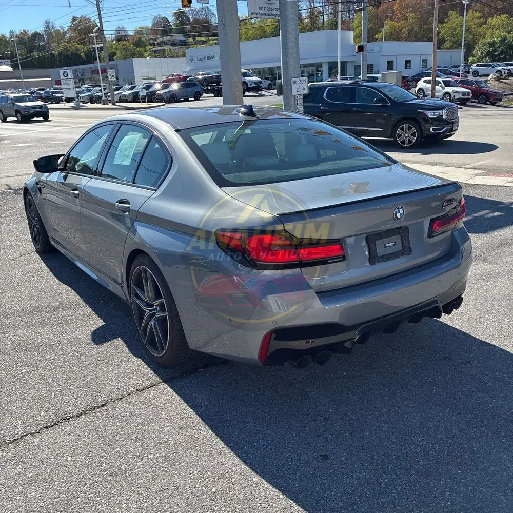 2023 BMW M5