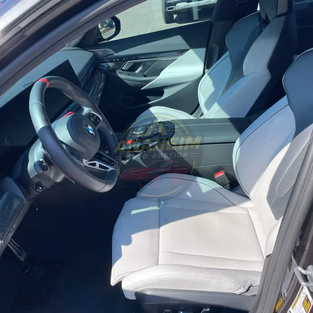 2025 BMW M5 Base